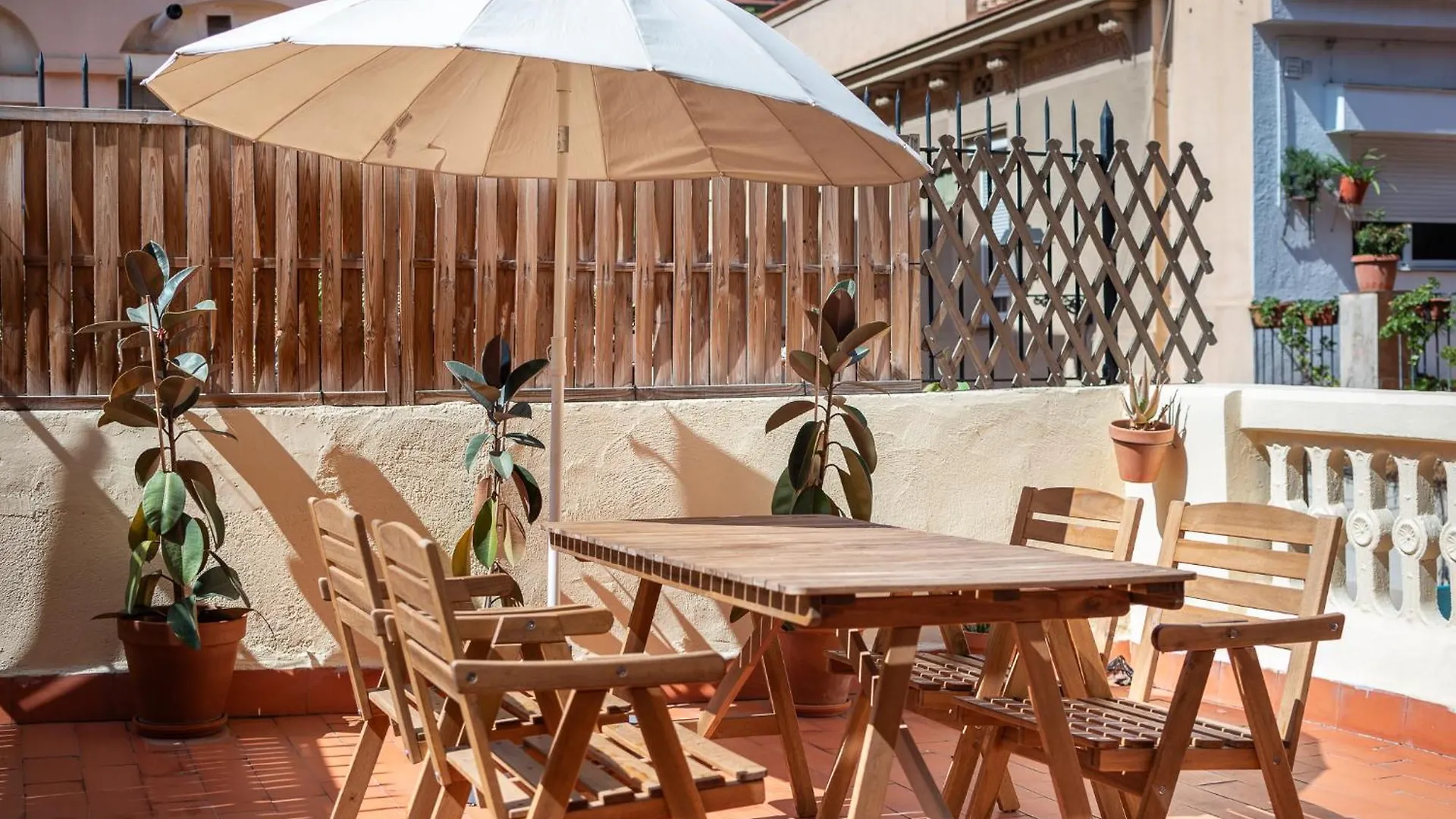 Light, Cozy Terrace And Local Life In Gracia Apartment Barcelona 0*,  Spain